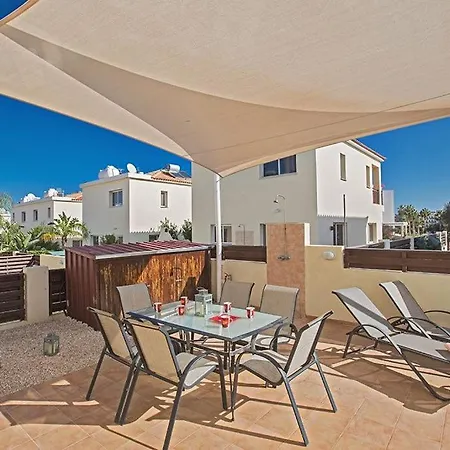 Oforo Sunshine - Modern 4 Bedroom Central Pernera - Short Walk To Pernera Beach * Protaras